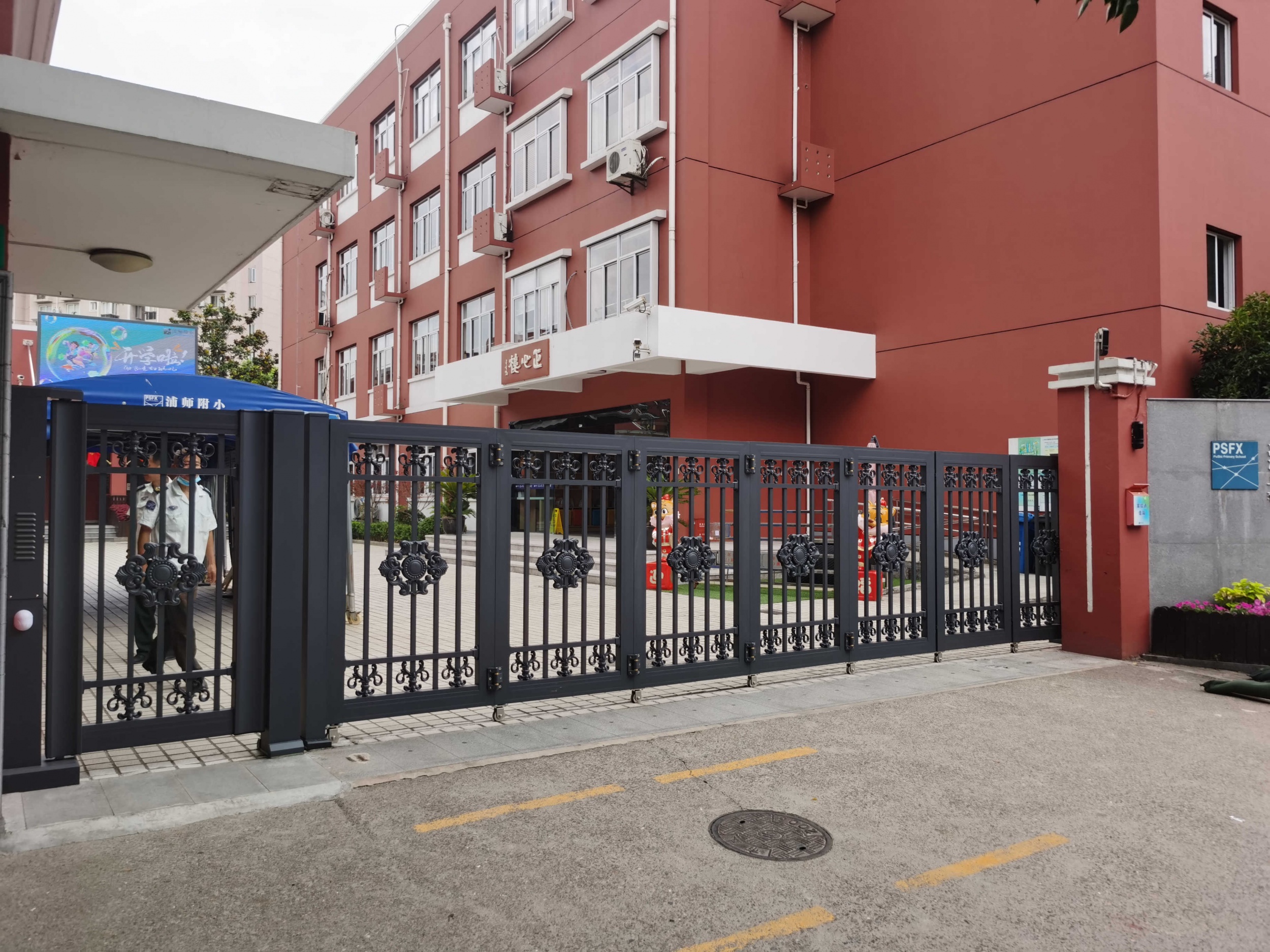 氣候變化對電動門的影響不容忽視